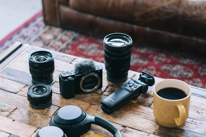 SONY Alpha ZV-E10 Vlogovací kamera