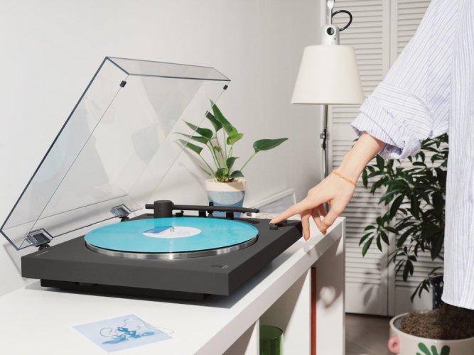 SONY PS-LX3BT (gramofon s bluetooth)