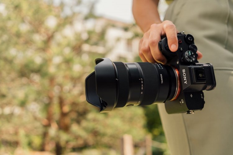 Tamron 17-50mm F/4 Di III VXD pro Sony FE