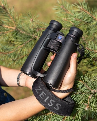 Zeiss Victory SF 10x42 (přiblížení 10x)