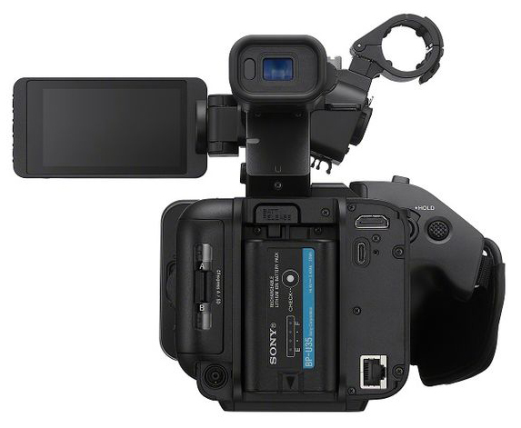 SONY HXR-NX800 (4K camcoder s AI zaostřováním)