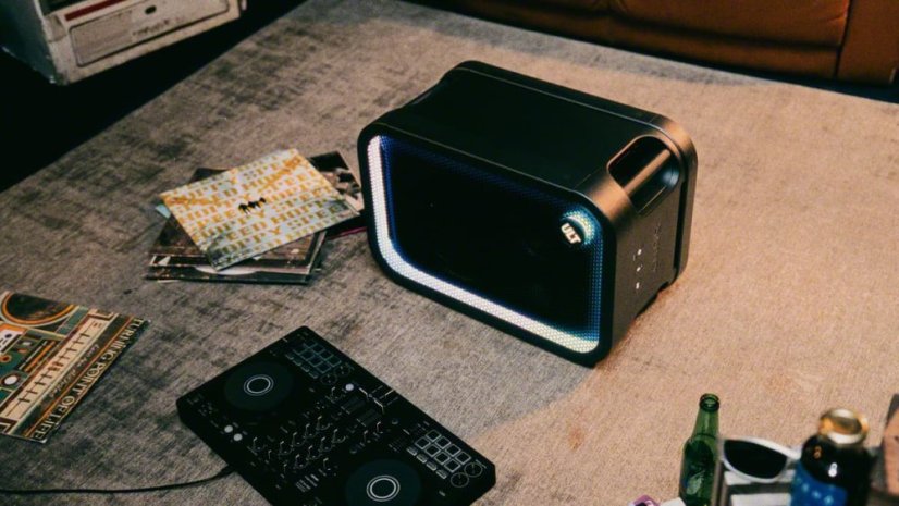 SONY ULT TOWER 5 - výkon 300W, výdrž baterie až 20h (SRSULT500) - 2 KUSY - STEREO