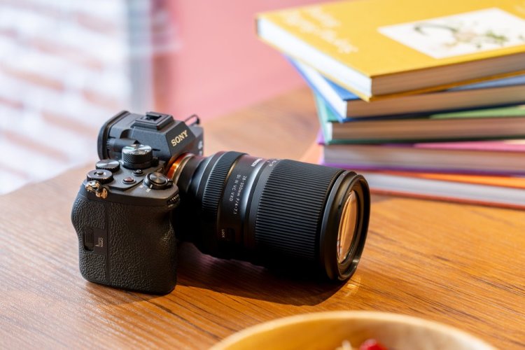 Tamron 28-300mm F/4-7.1 Di III VC VXD pro Sony FE