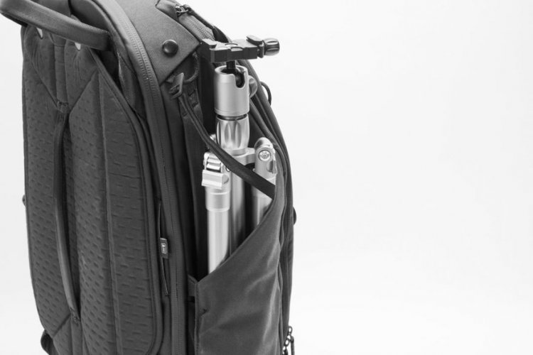 Peak Design Travel Backpack 45L Black (Cestovní batoh)