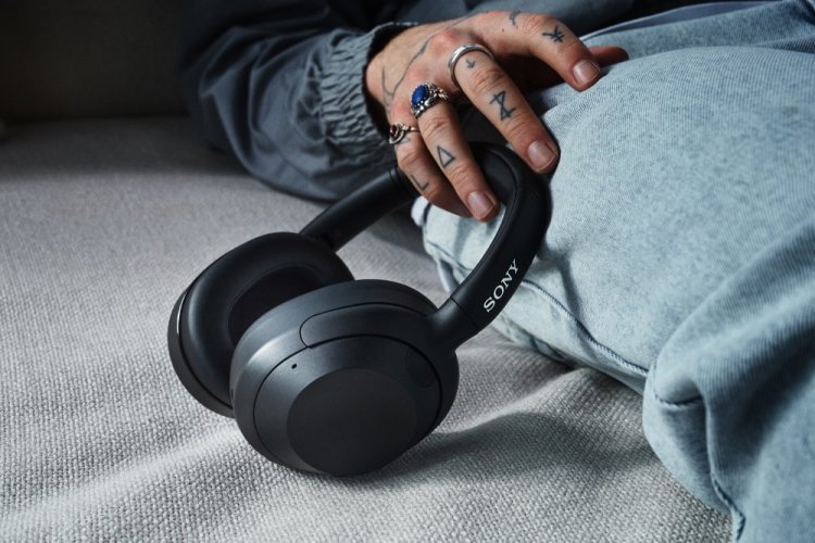 SONY ULT WEAR Black - Bluetooth sluchátka s noise cancelling (WH-ULT900N)