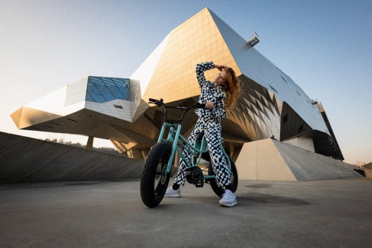 SIGMA 17mm F4 DG DN Contemporary pro Sony E