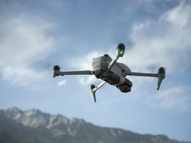 DJI Air 3S Fly More Combo (DJI RC 2)